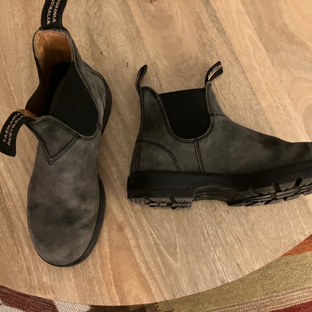 Blundstone Classic 550 Chelsea Boot Rustic Black 7.5 US (4.5 AUS)